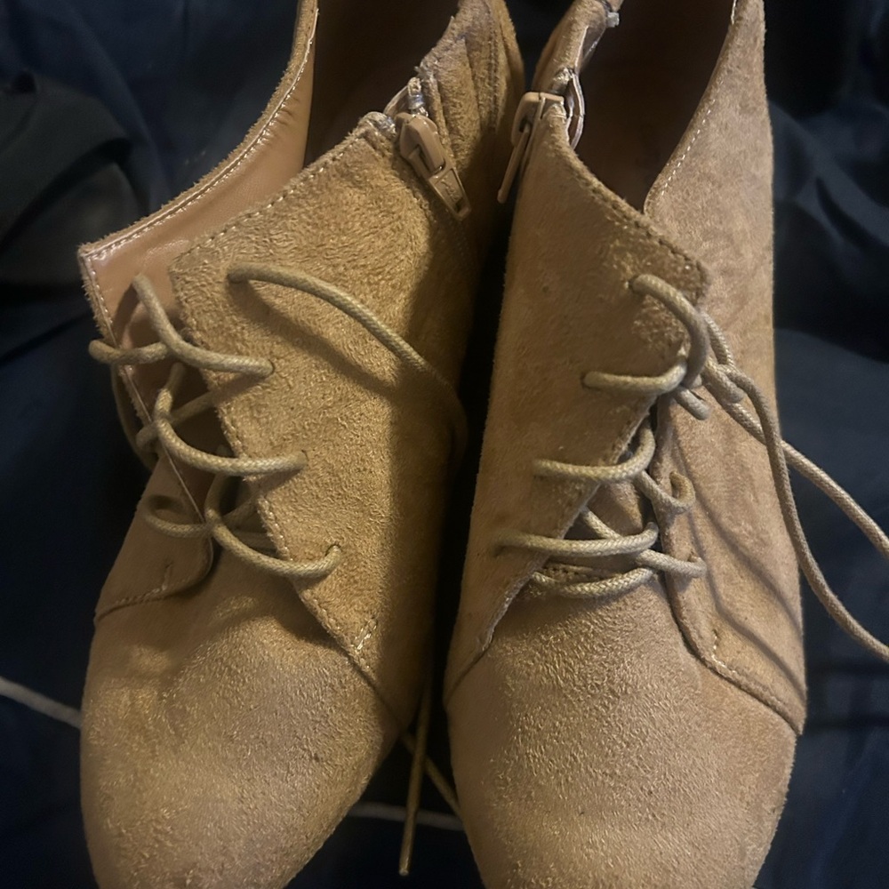 comfortview Tan Suede Lace-Up Ankle Booties